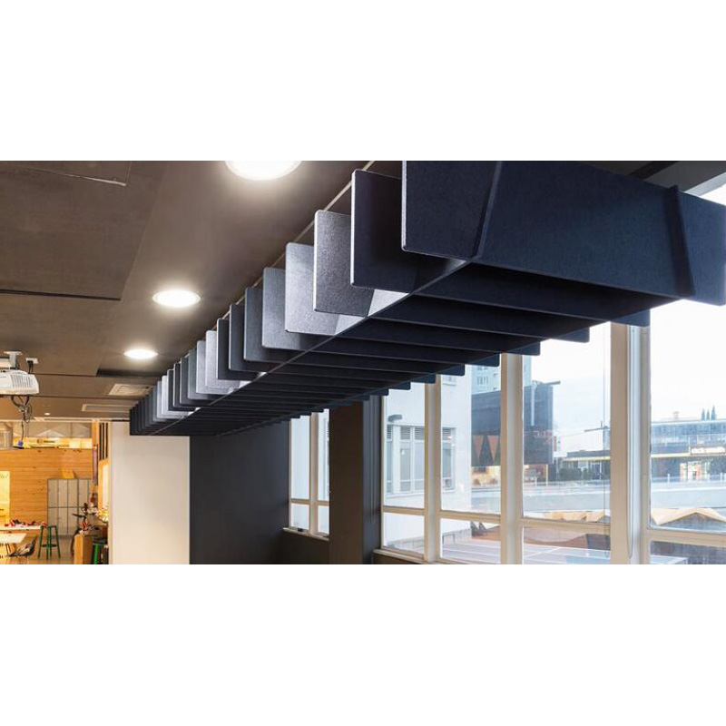 acoustic baffle မျက်နှာကျက်၏ polyester ၏အင်္ဂါရပ်များ